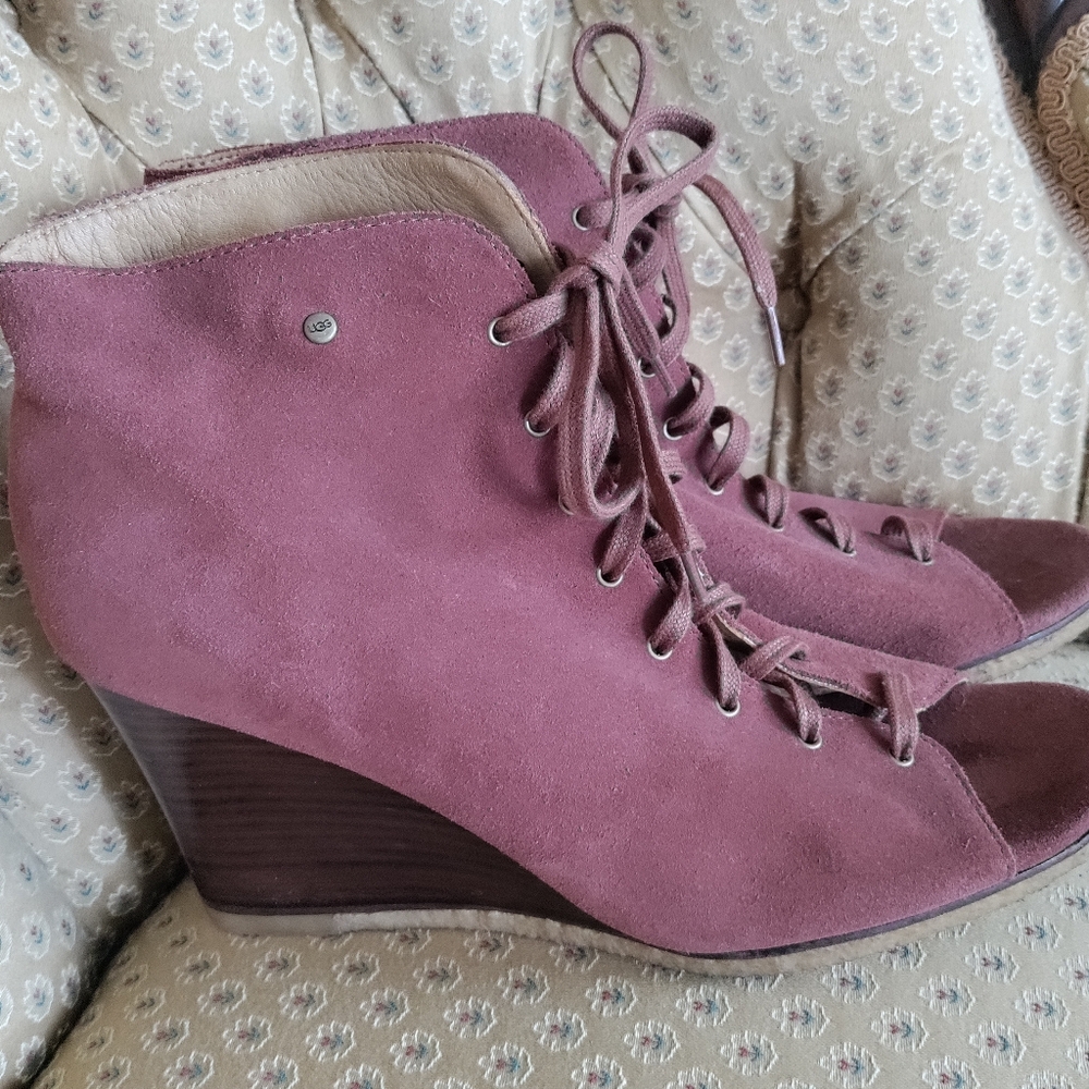UGG Elyse Suede Wedge Lace Up Peep Toe Sandals Size 11